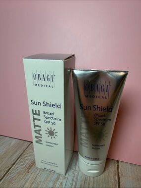 Obagi Sun Shield Matte SPF 50 - Cream and Blue Accents